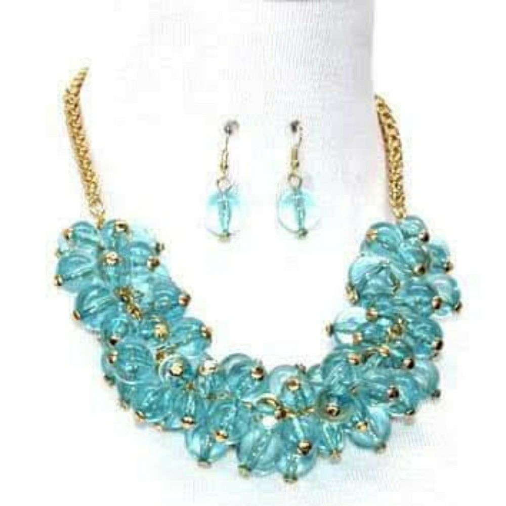 Beaded necklace